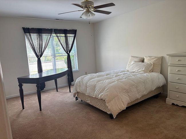 Image of 521 W 2nd St