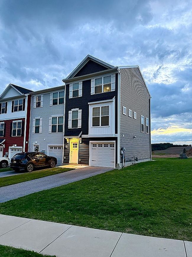 Image of 34 Hudson Blvd