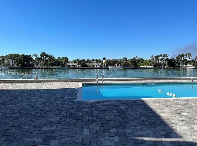 Image of 6484 Indian Creek Dr Apt 309