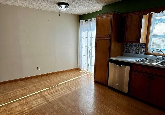 Photo of 301 W Nile St, Cairo, NE