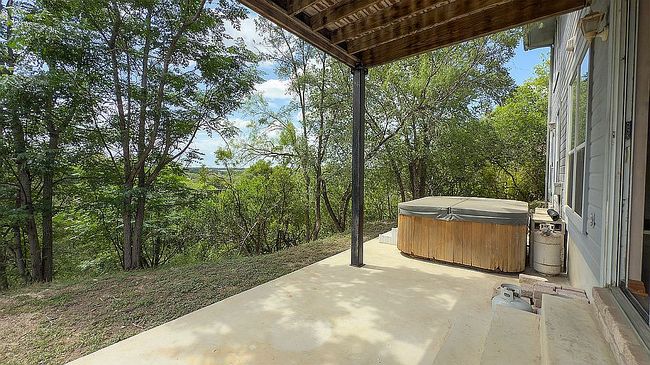 Photo of 1105 Gruene Rd, New Braunfels, TX