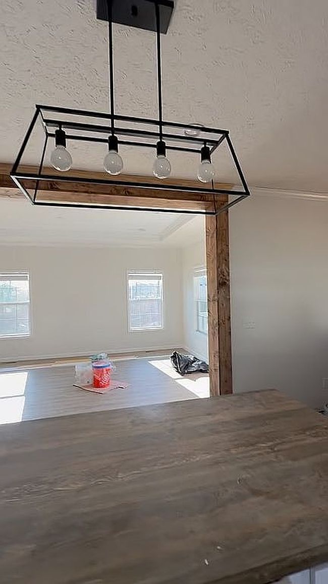 Image of 15 Eagle Dr