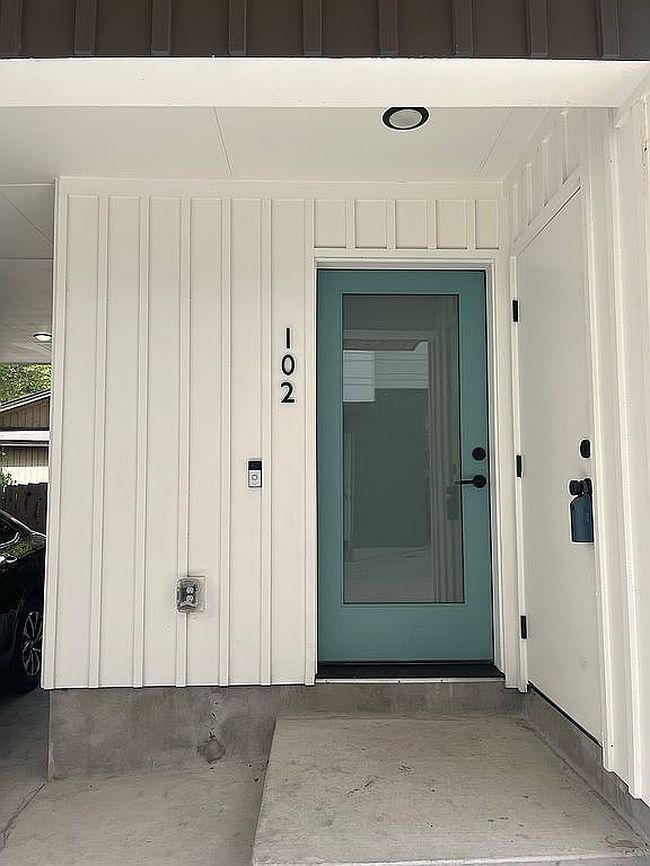 913 Duncan Ln #102, Austin, TX