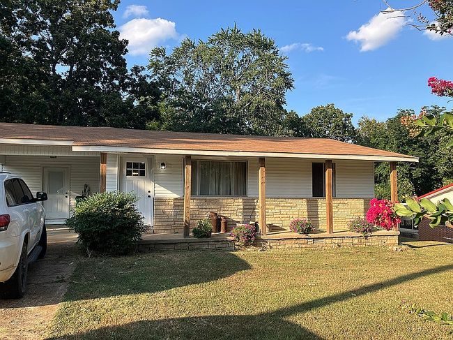 Photo of 1416 W Cardinal Dr, Horseshoe Bend, AR