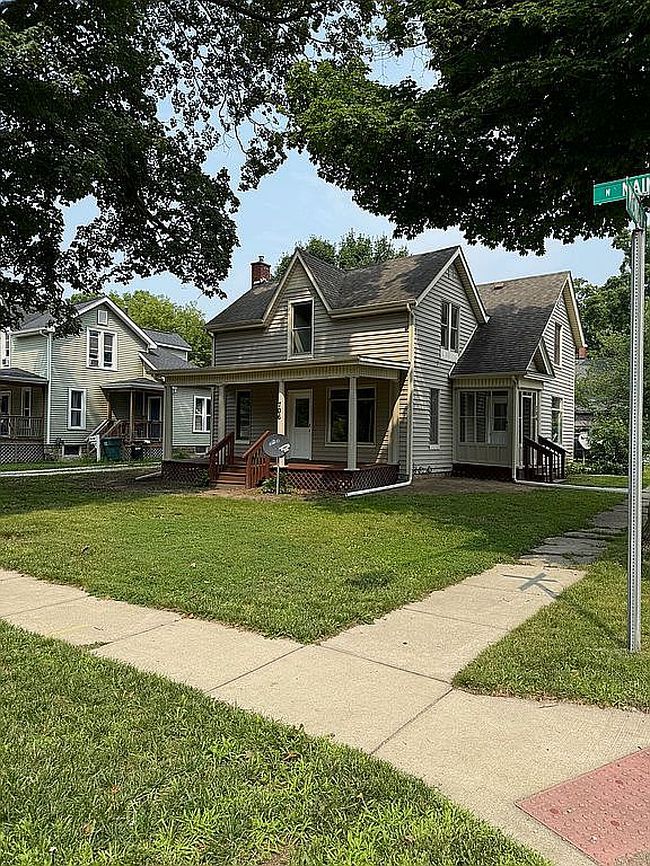 Photo of 706 N Main St, Lapeer, MI