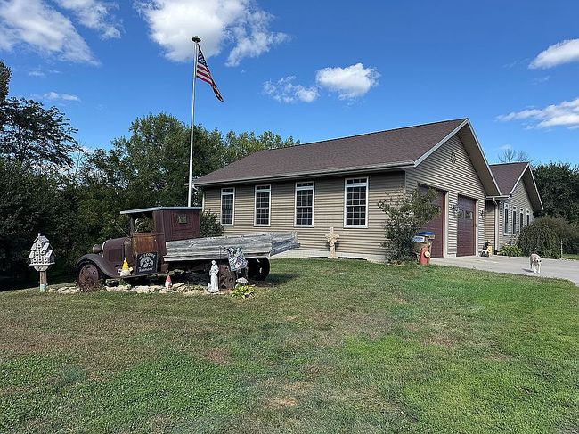Photo of 2575 58th St Lot 1