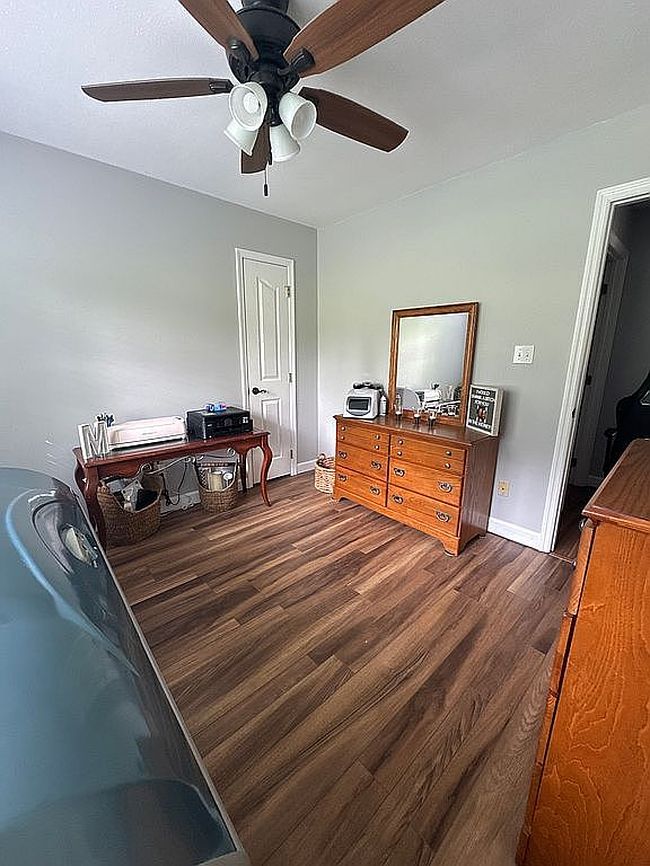 Photo of 121 Stones Ln, Jacksboro, TN