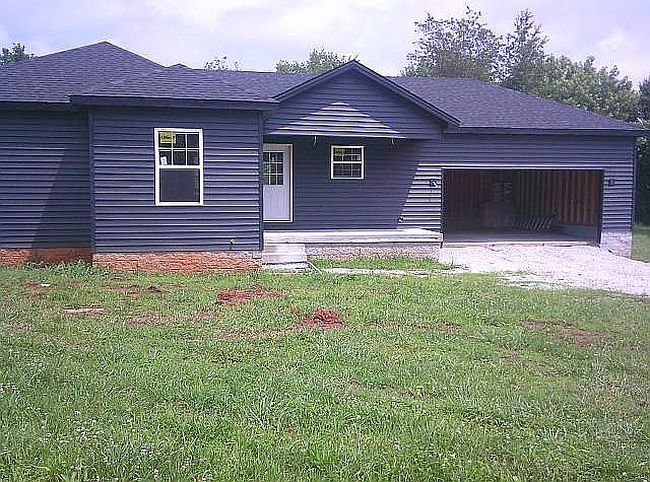 Photo of 113 Foxglove Cir, Russellville, KY