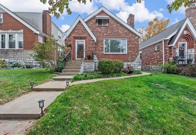 Preview of property located at 5458 Tholozan Ave