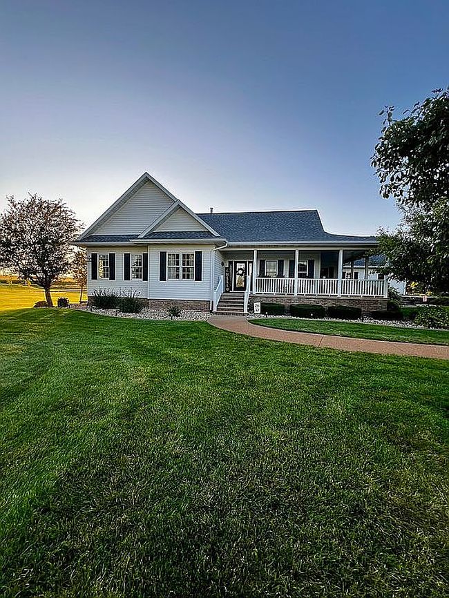 Photo of 1771-13 Golf Course Blvd