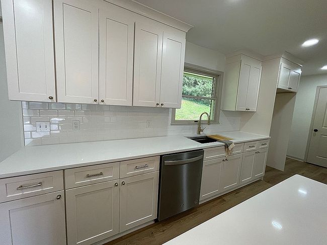 Preview of property located at 100 N Tibbs Rd