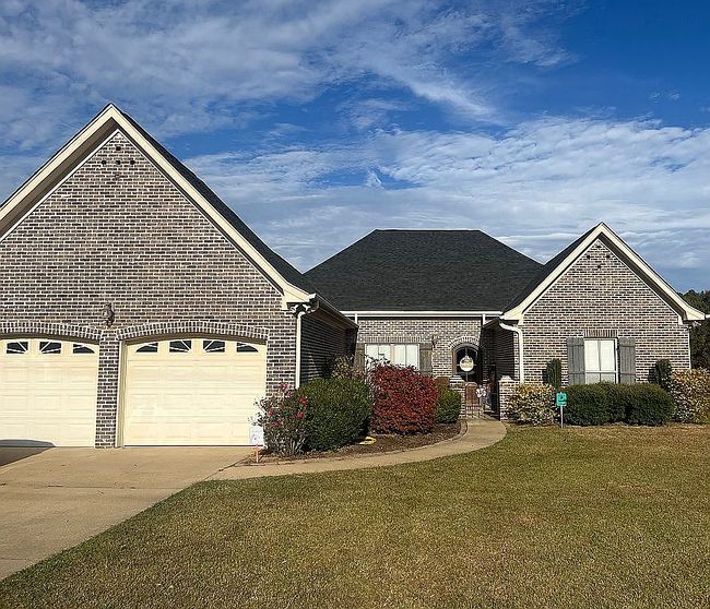 Photo of 6061 Wolfe Rd