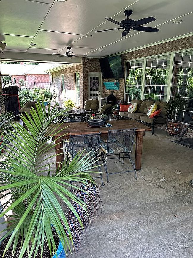Photo of 2106 Maple Leaf Cir, Enid, OK