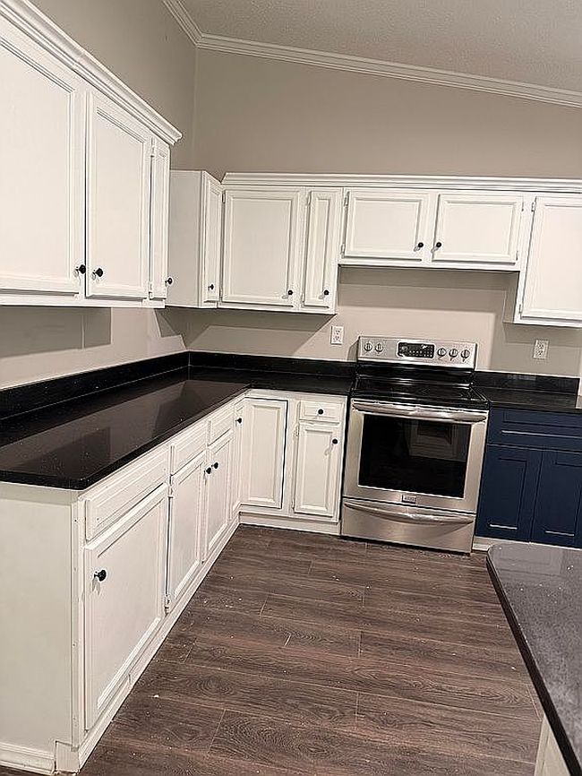 Image of 420 Baker Street Ext