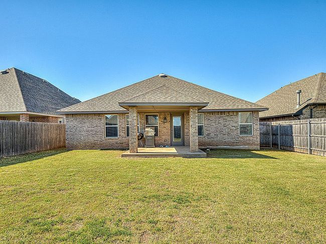 Image of 3329 Nw 161st St