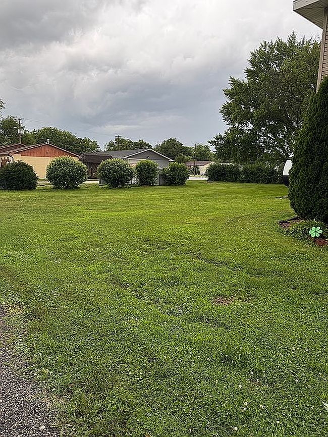 Photo of 600 W Washington St, Watseka, IL