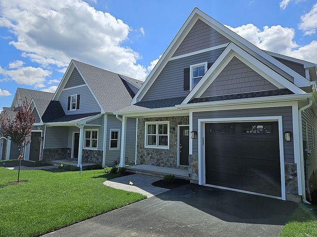 Photo of 18 Birdie Ln, Boonton, NJ