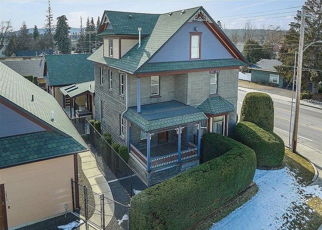 Image of 322 N University Rd