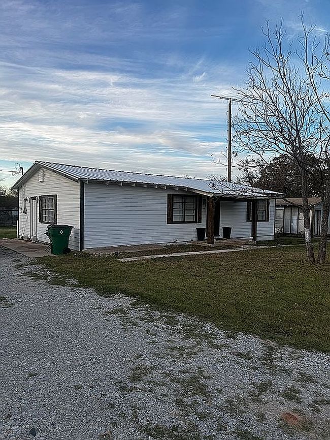 Image of 3670 Highway 67/377