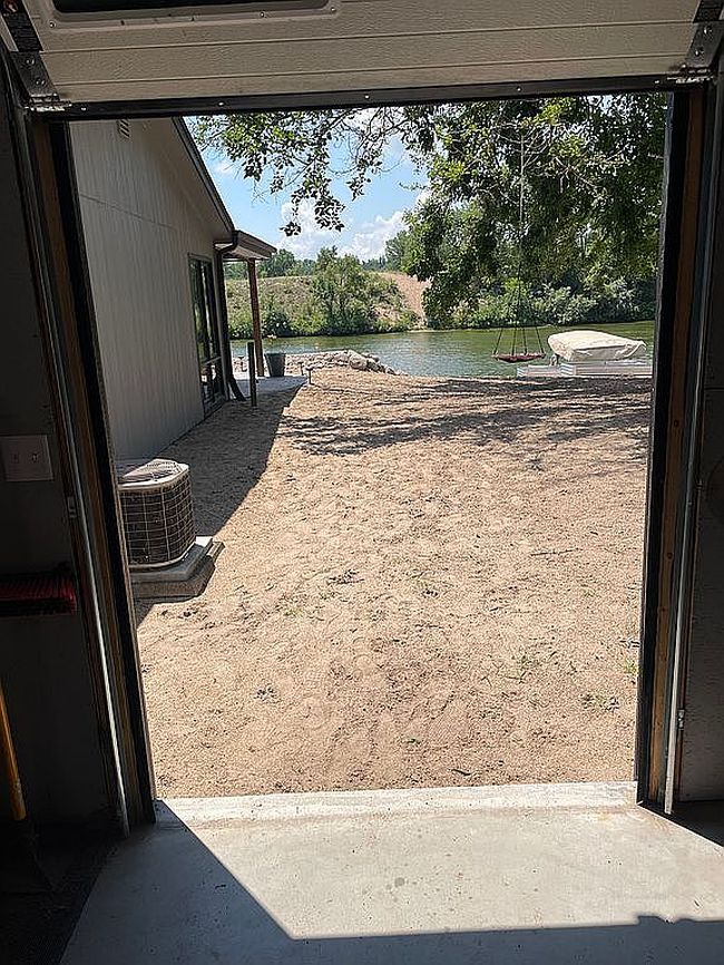 Photo of S1121 Cottonwood Ln, Fremont, NE