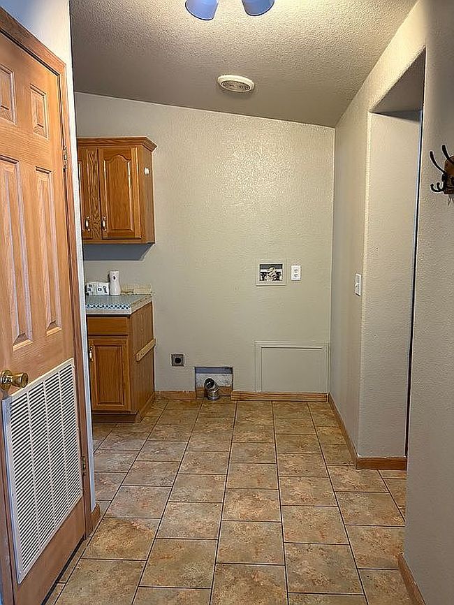 Photo of 1802 E M St, Torrington, WY