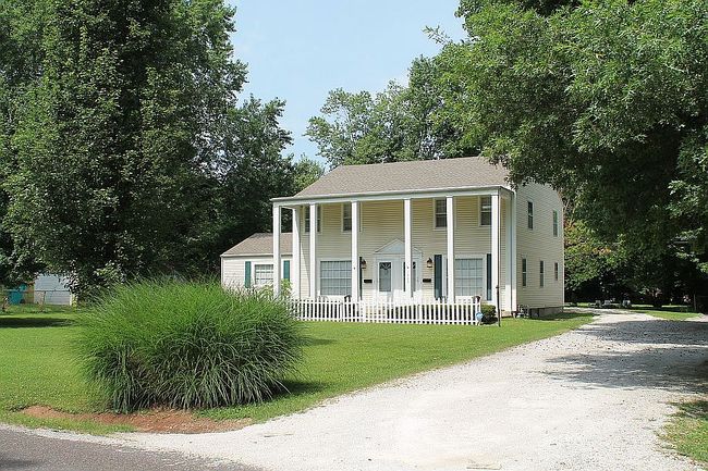 Image of 1905 S Dollison Ave