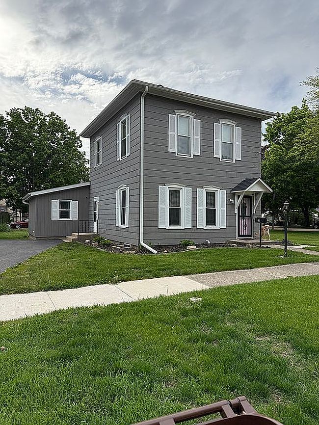 Image of 310 N 3rd St