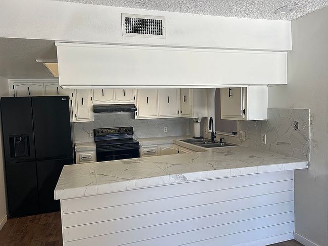 Image of 613 E 26th St