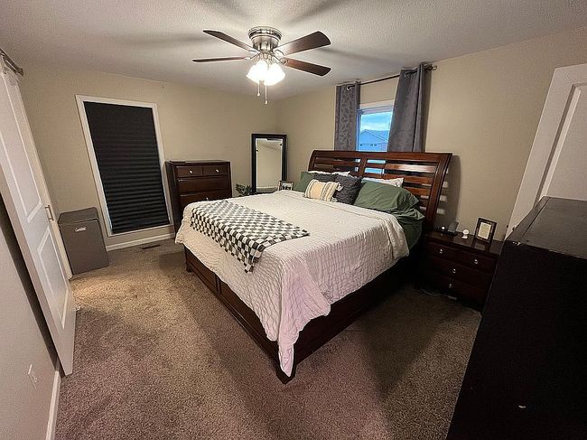 Image of 704 Hillcrest Dr