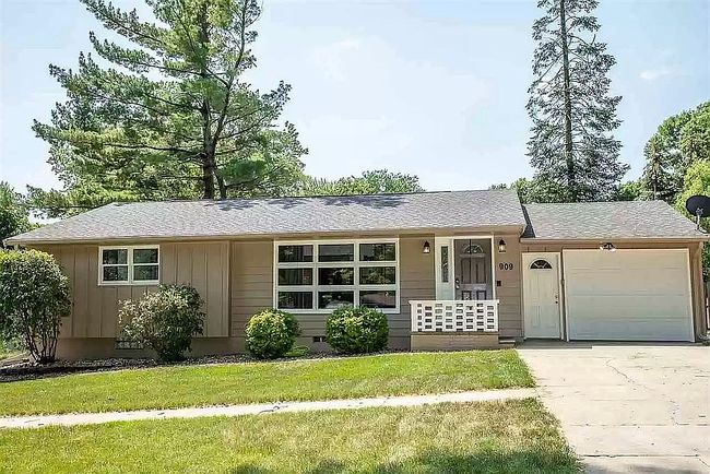 Preview of property located at 909 3rd Ave Se