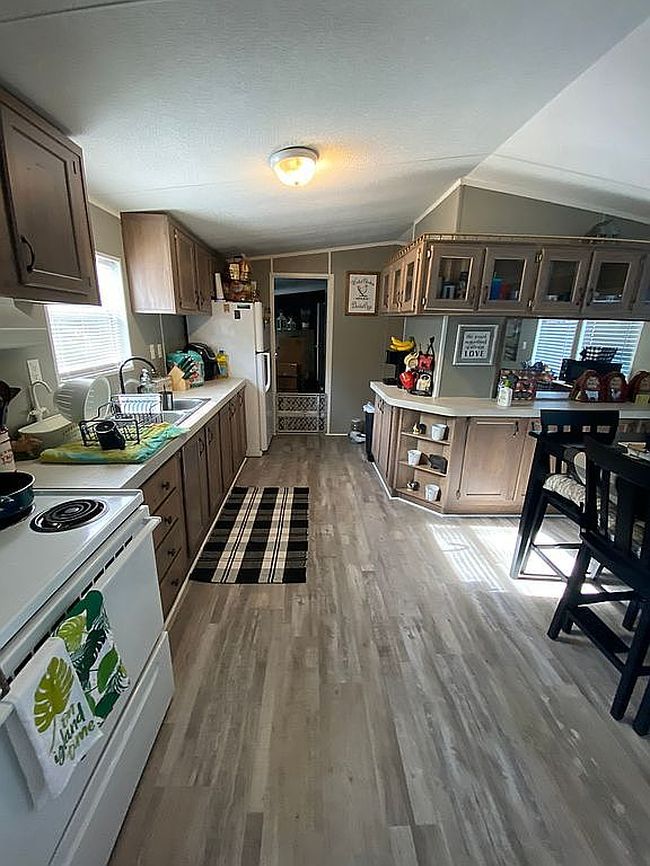 Image of 9710 Polak Dr
