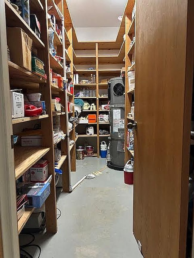 Additional photo 3 of property located at 1735 Cherokee Dr