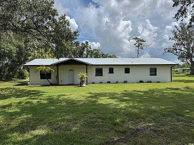 Photo of 6406 Bob Head Rd, Plant City, FL
