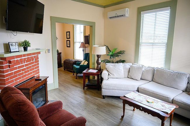 Image of 321 Kirkland St