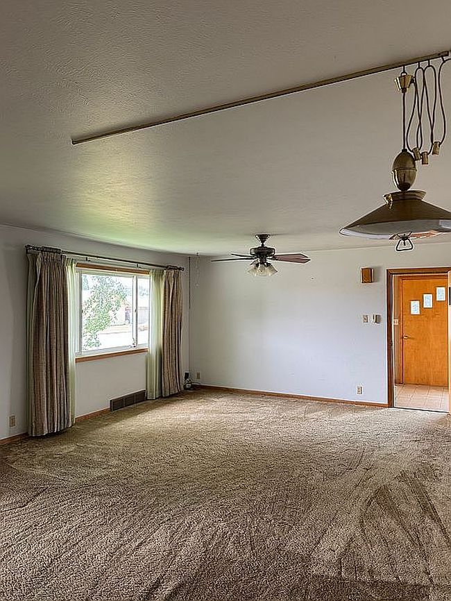 Photo of 205 W Emerson St, Holyoke, CO