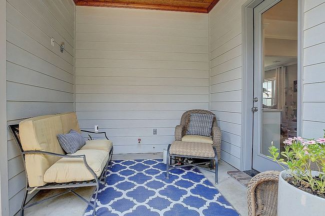 Image of 100 Harvey Cay Ln