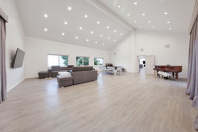 Photo of 29850 Goldspike Rd, Tehachapi, CA