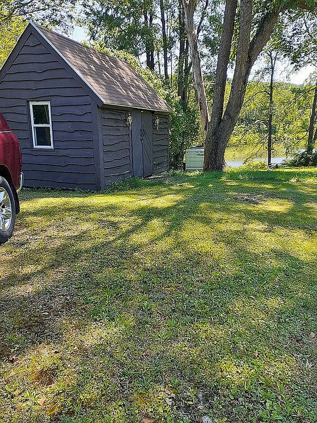 Photo of 104 Linlyco Lake Rd, Cattaraugus, NY