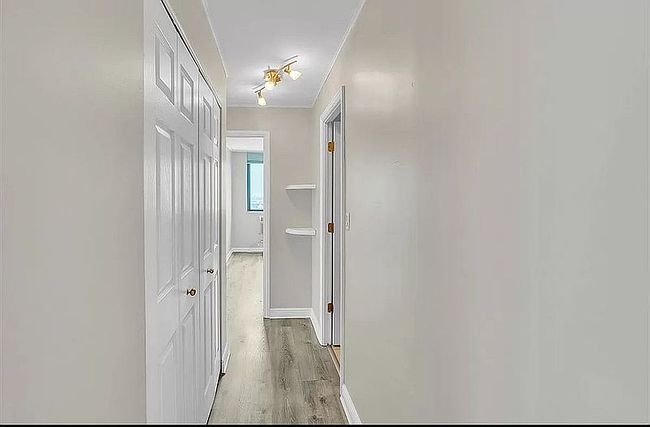 Preview of property located at 2700 N Hampden Ct Apt 10D