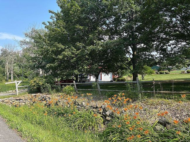Photo of 1106 Stump Rd, Skaneateles, NY