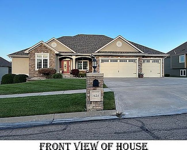 Photo of 3624 Hawthorne Woods Ter, Manhattan, KS