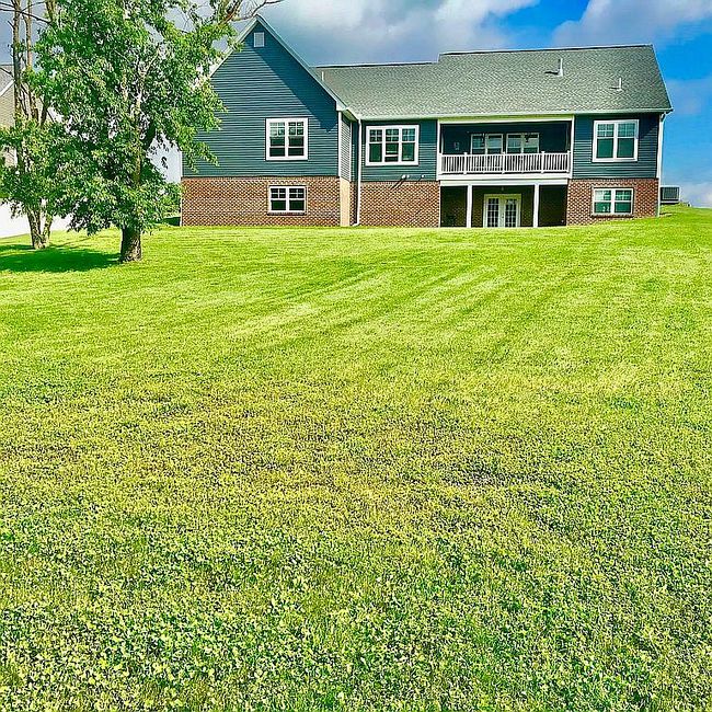 Photo of 3021 White Pines Dr, Latrobe, PA