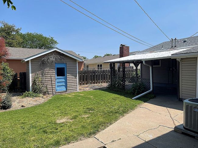 Photo of 1901 Whittier Rd #2, Hays, KS