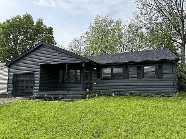 Image of 4651 Christopher Ave