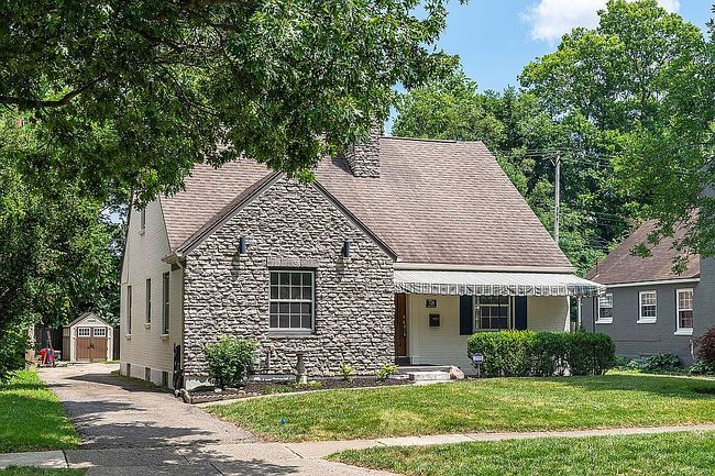 Photo of 726 Acorn Dr, Oakwood, OH