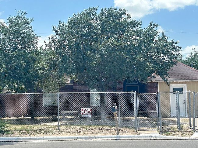 Photo of 119 N Trosper Blvd