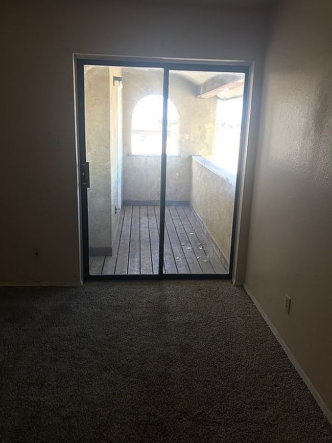 Photo of 300 W Mescalero Rd, Roswell, NM