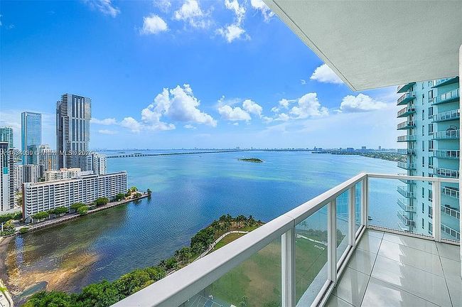 Image of 1900 N Bayshore Dr Apt 2715