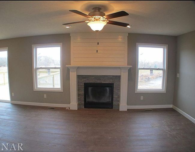 Photo of 1 Big Timber Rd, El Paso, IL