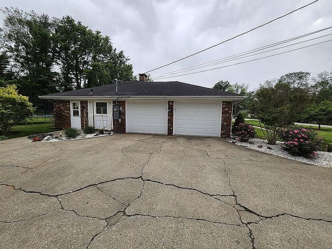 Photo of 1833 Wheeler Rd, Vincennes, IN